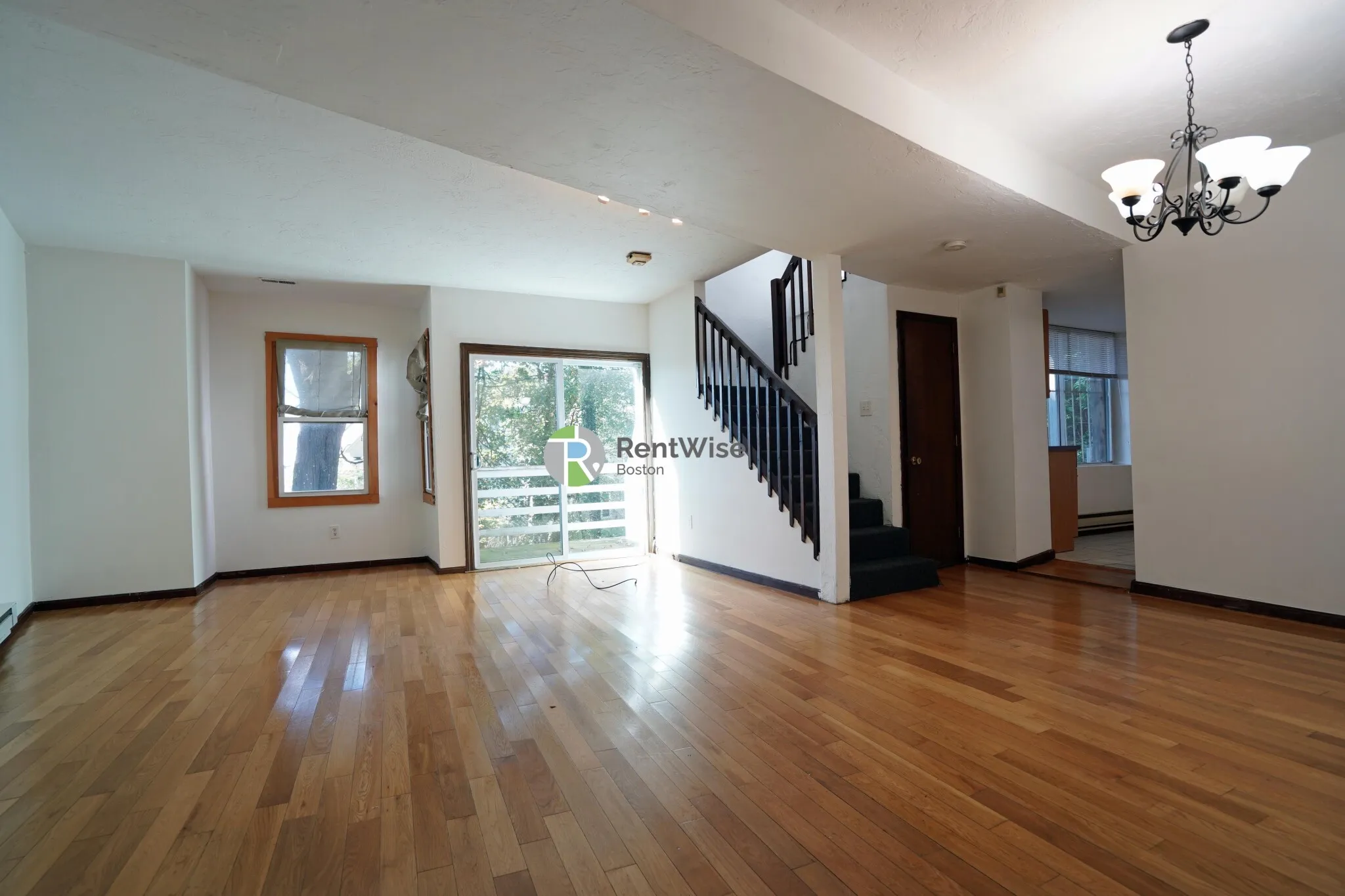3 bed, 1 bath apartment for rent at 89 Sheridan St Unit 1, Jamaica Plain — photo 1 of 19