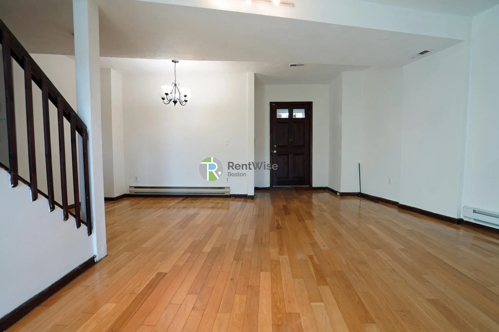3 bed, 1 bath apartment for rent at 89 Sheridan St Unit 1, Jamaica Plain — photo 5 of 19