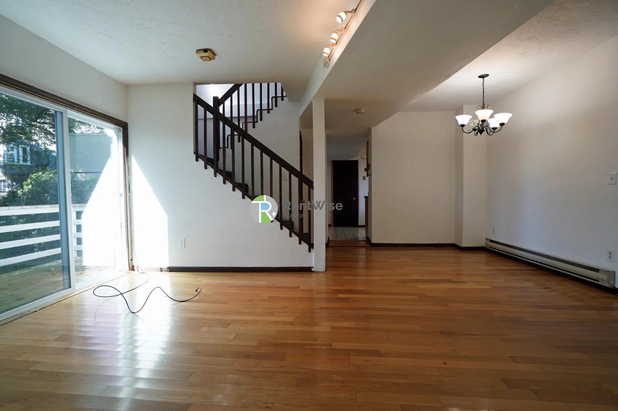 3 bed, 1 bath apartment for rent at 89 Sheridan St Unit 1, Jamaica Plain — photo 2 of 19