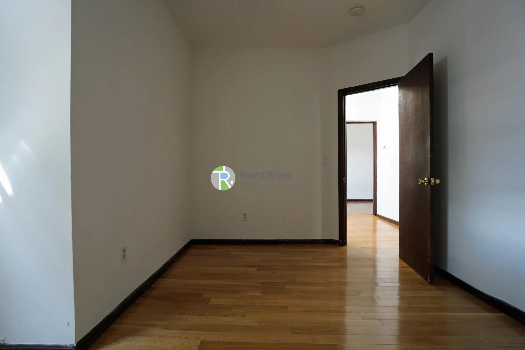 3 bed, 1 bath apartment for rent at 89 Sheridan St Unit 1, Jamaica Plain — photo 8 of 19