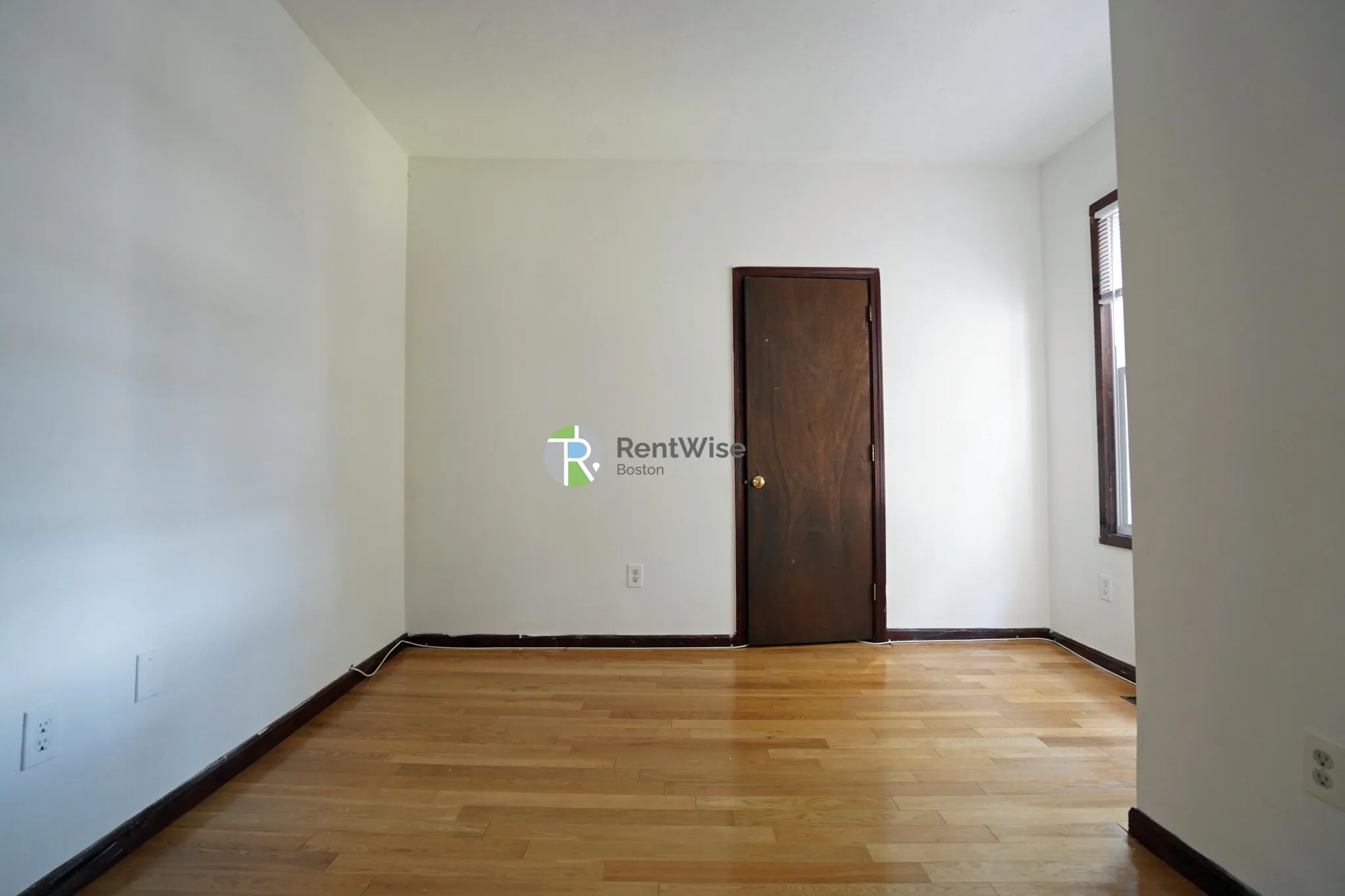 3 bed, 1 bath apartment for rent at 89 Sheridan St Unit 1, Jamaica Plain — photo 9 of 19