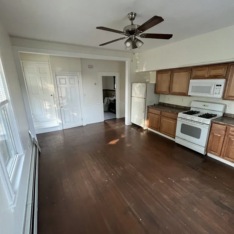 1 bed, 1 bath apartment for rent at 89 South 6th St Unit 6, New Bedford — photo 3 of 6