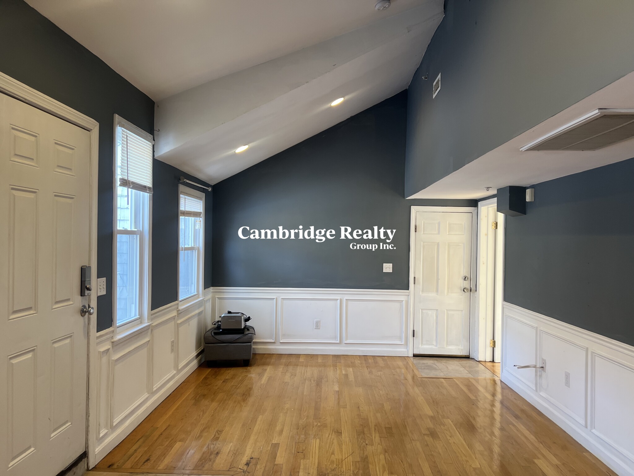 3 bed, 1 bath apartment for rent at 89 Spring St Unit 3T, East Cambridge — photo 3 of 11