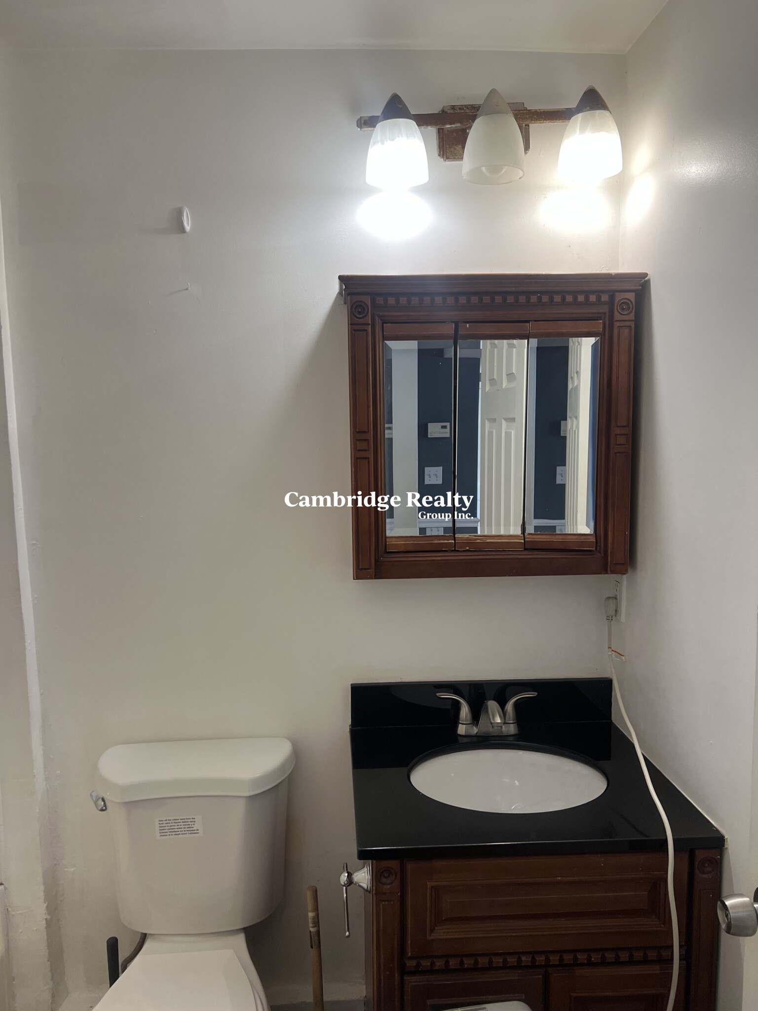 3 bed, 1 bath apartment for rent at 89 Spring St Unit 3T, East Cambridge — photo 9 of 11