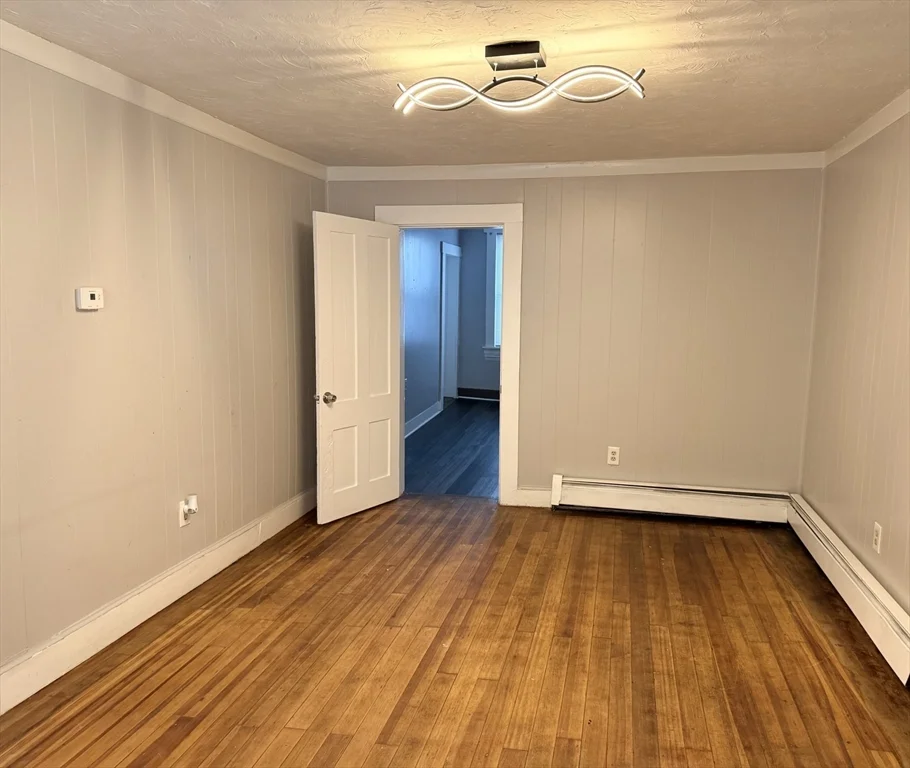 3 bed, 1 bath apartment for rent at 89 Spruce St Unit 0, Winchendon — photo 10 of 13