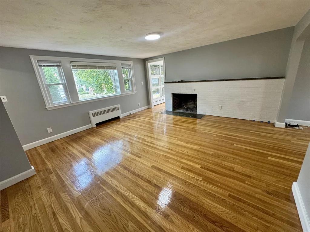 3 bed, 2 bath apartment for rent at 89 Stanley Rd Unit SF, Waban — photo 9 of 36