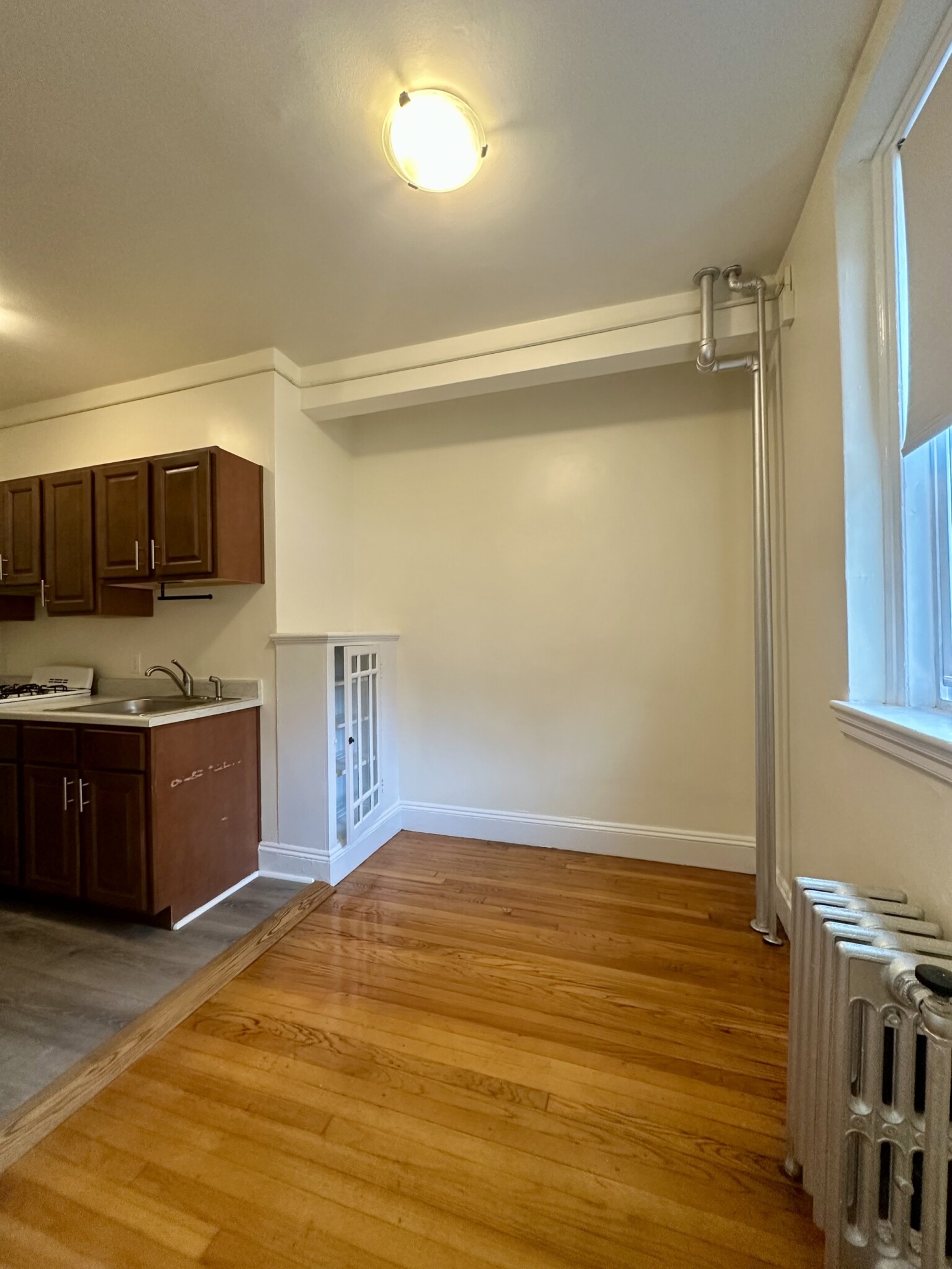 1 bed, 1 bath apartment for rent at 89 Strathmore Rd Unit 1, Brighton — photo 3 of 12