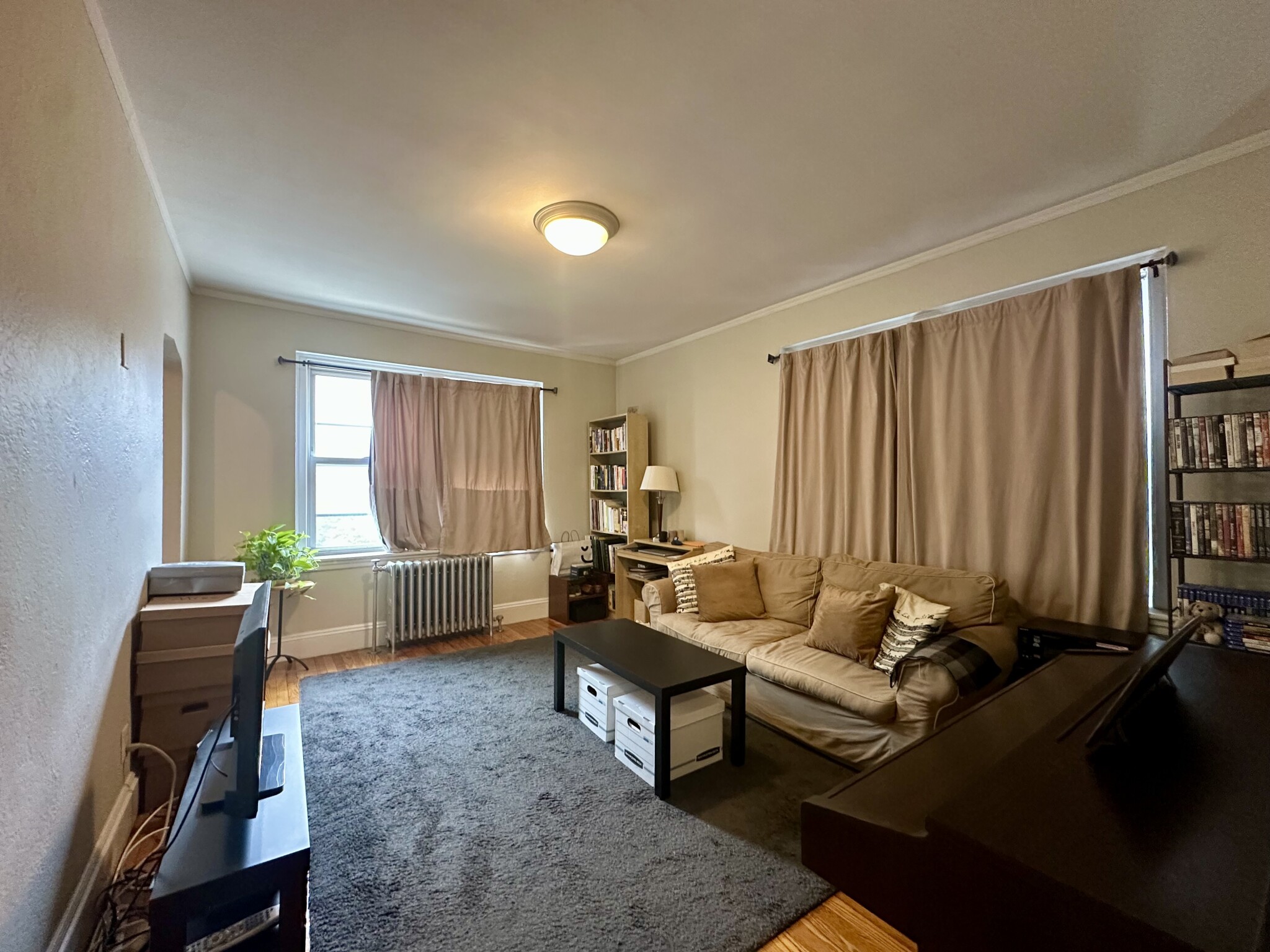 1 bed, 1 bath apartment for rent at 89 Strathmore Rd Unit 21, Brighton