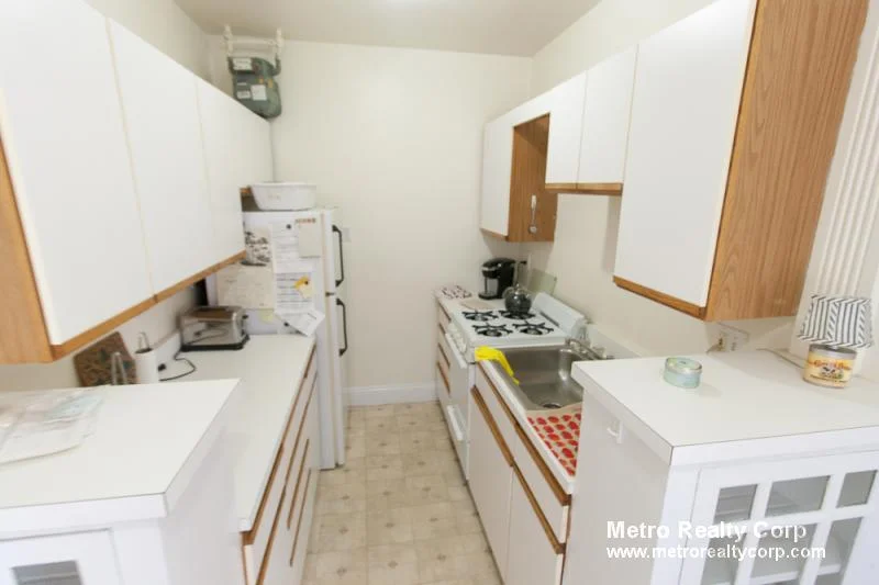 Studio bed, 1 bath apartment for rent at 89 Strathmore Rd Unit 24, Brighton — photo 8 of 10