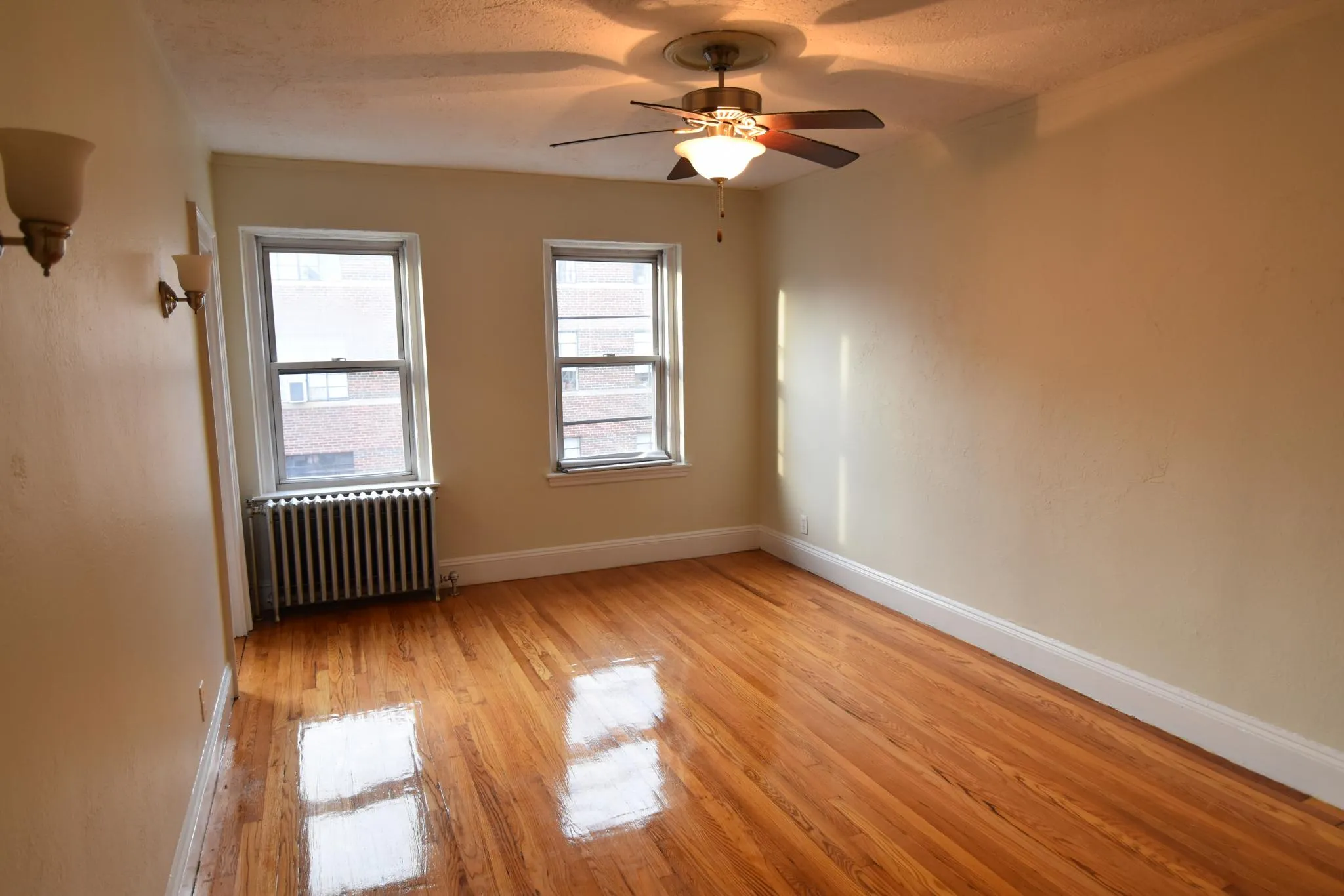 1 bed, 1 bath apartment for rent at 89 Strathmore Rd Unit 43, Brighton — photo 1 of 9