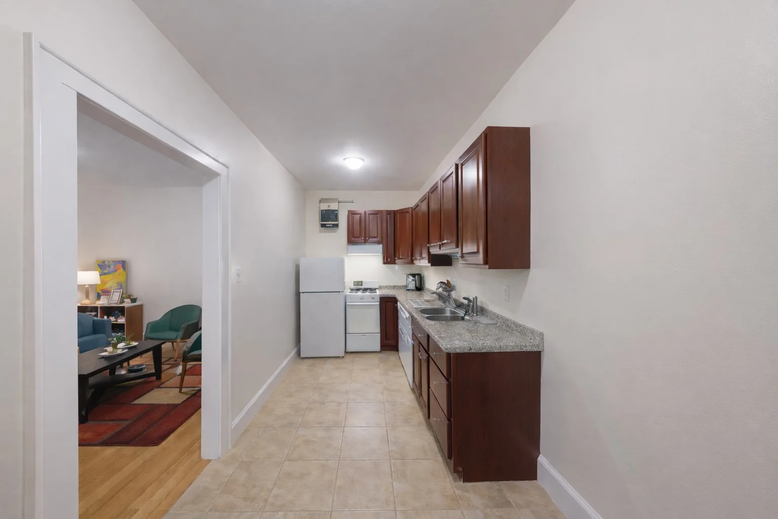 1 bed, 1 bath apartment for rent at 89 Strathmore Rd Unit 5, Brighton — photo 4 of 11
