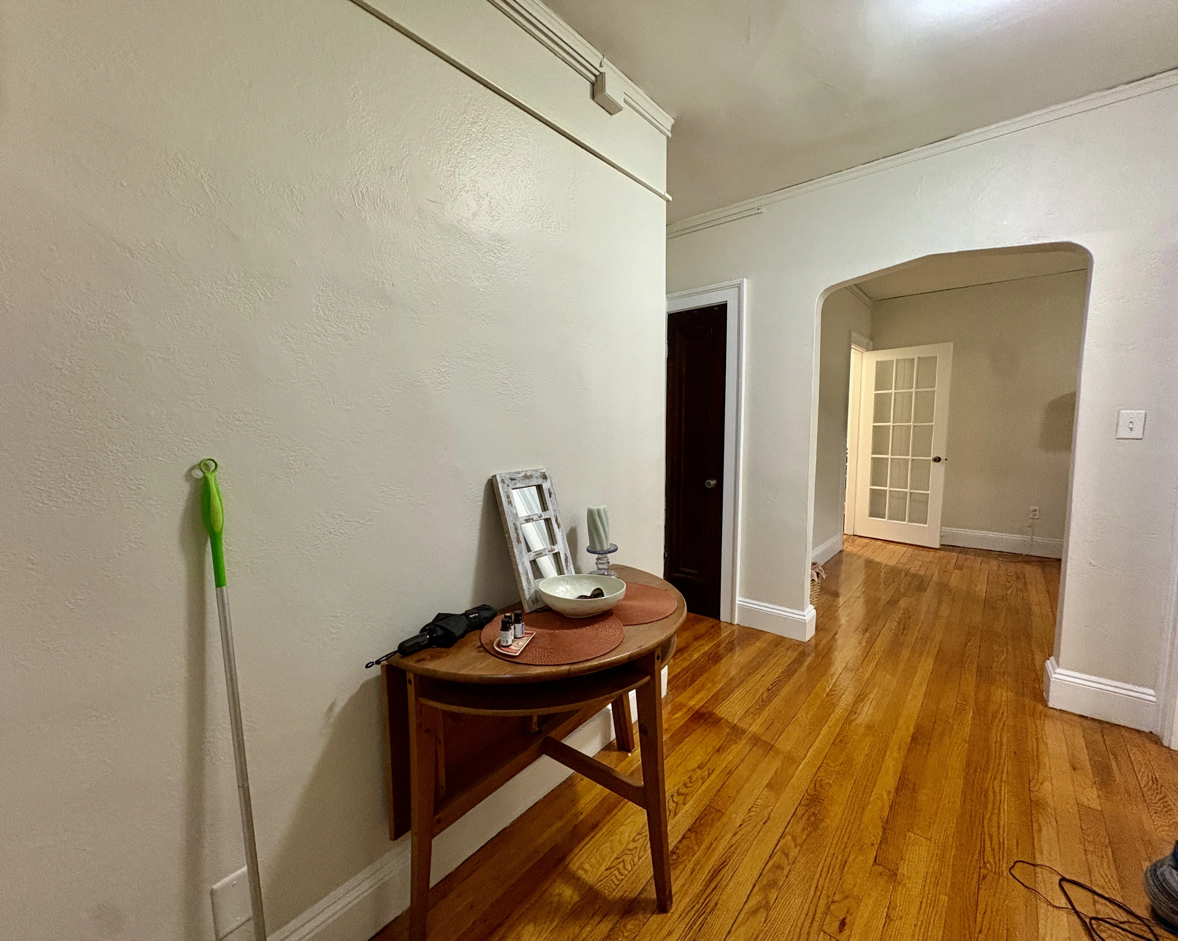 2 bed, 1 bath apartment for rent at 89 Strathmore Unit 25, Brighton — photo 3 of 26