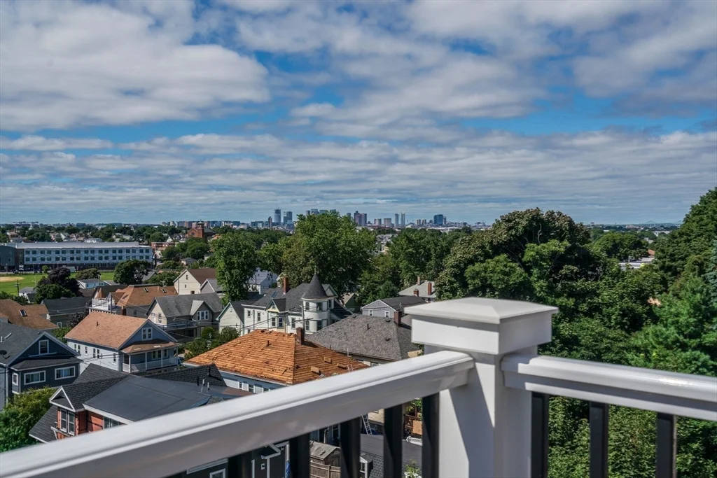 3 bed, 2 bath apartment for rent at 89 Summit Ave Unit 1, Winthrop — photo 12 of 14
