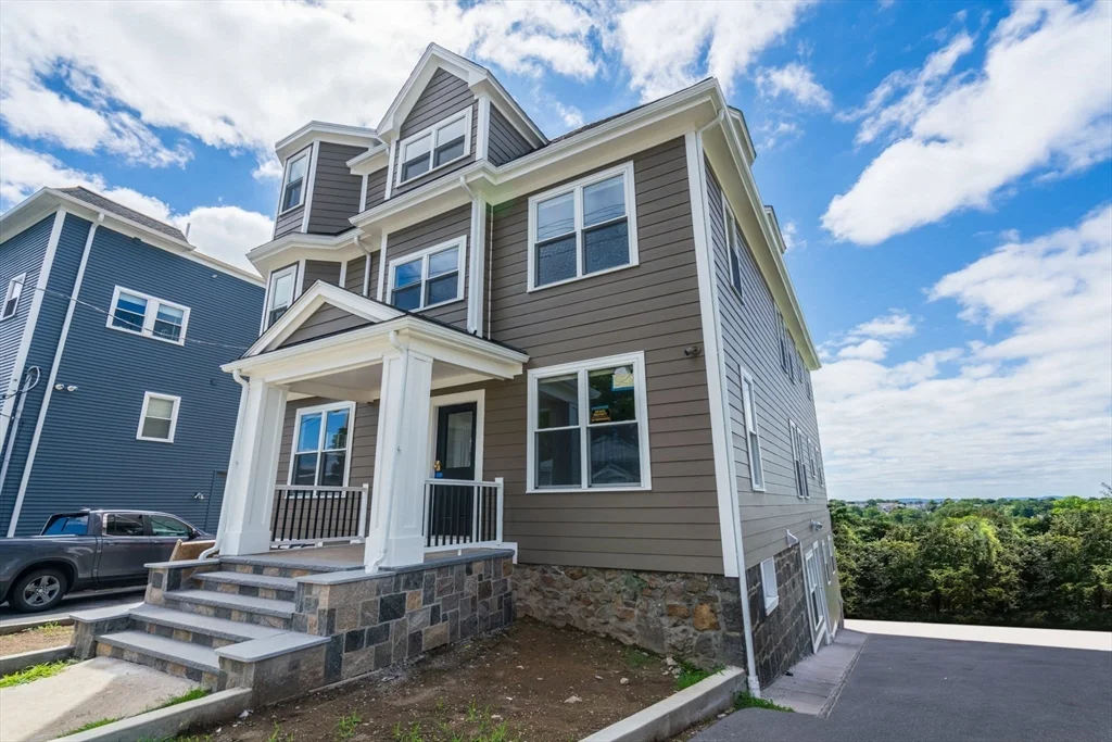 3 bed, 2 bath apartment for rent at 89 Summit Ave Unit 1, Winthrop — photo 14 of 14