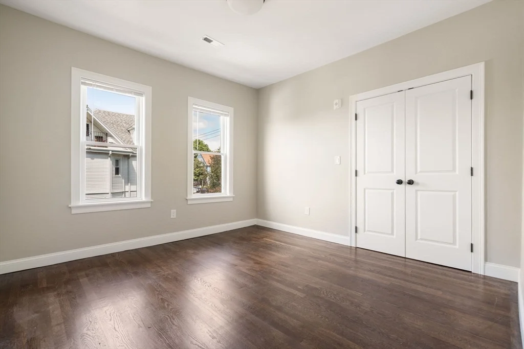 3 bed, 2 bath apartment for rent at 89 Summit Ave Unit 1, Winthrop — photo 10 of 14