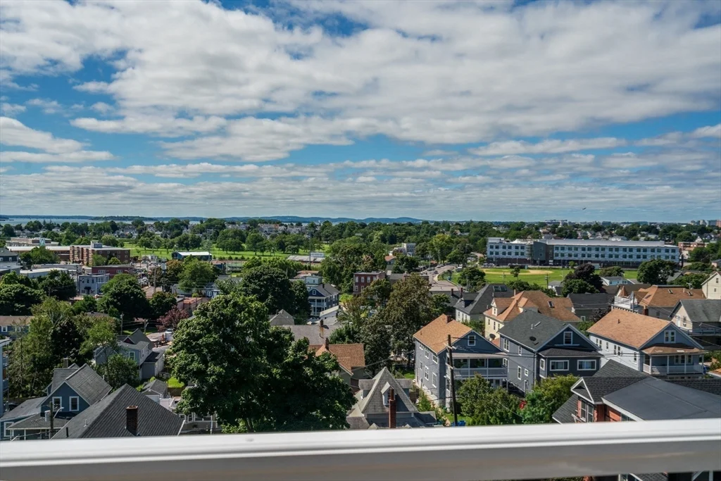 3 bed, 2 bath apartment for rent at 89 Summit Ave Unit 4, Winthrop — photo 11 of 13