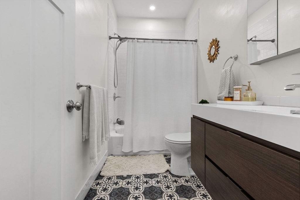 2 bed, 2 bath apartment for rent at 89 Sydney St Unit 2, Dorchester — photo 11 of 20