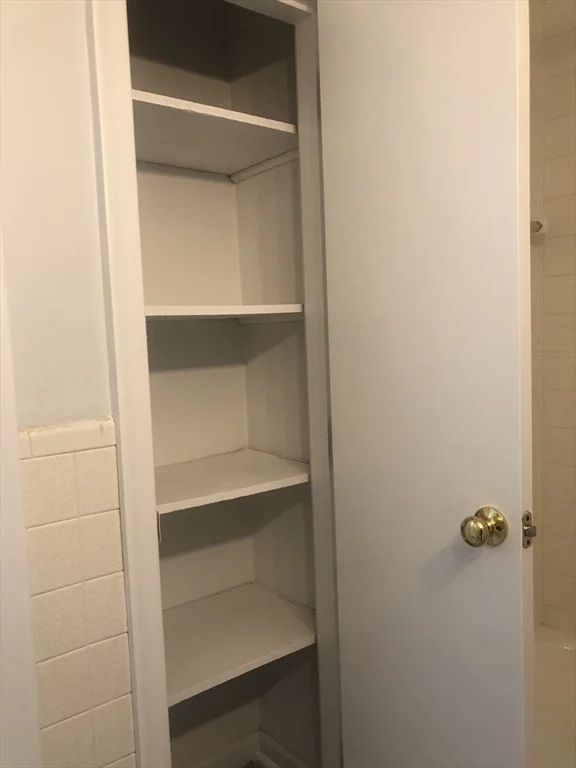 1 bed, 1 bath apartment for rent at 89 Trapelo Unit 33, Waltham — photo 14 of 14