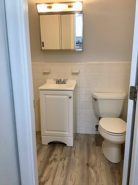 1 bed, 1 bath apartment for rent at 89 Trapelo Unit 33, Waltham — photo 11 of 14