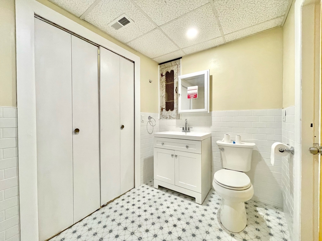 3 bed, 1 bath apartment for rent at 89 Tuttle St Unit 3, Dorchester — photo 8 of 10