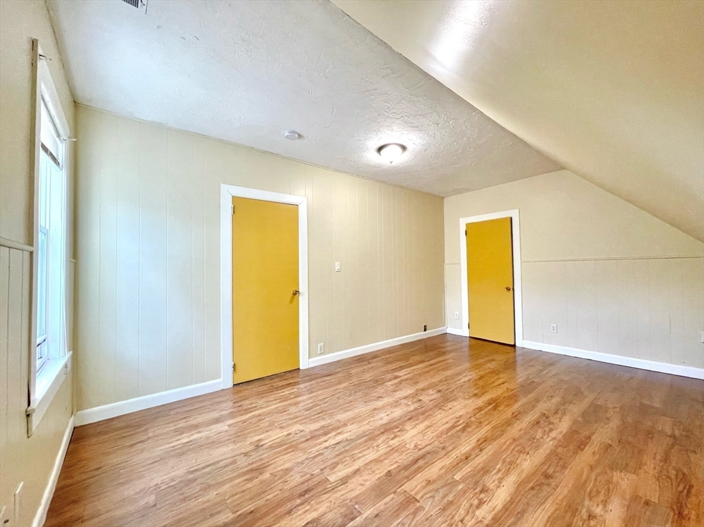 3 bed, 1 bath apartment for rent at 89 Tuttle St Unit 3, Dorchester — photo 4 of 10