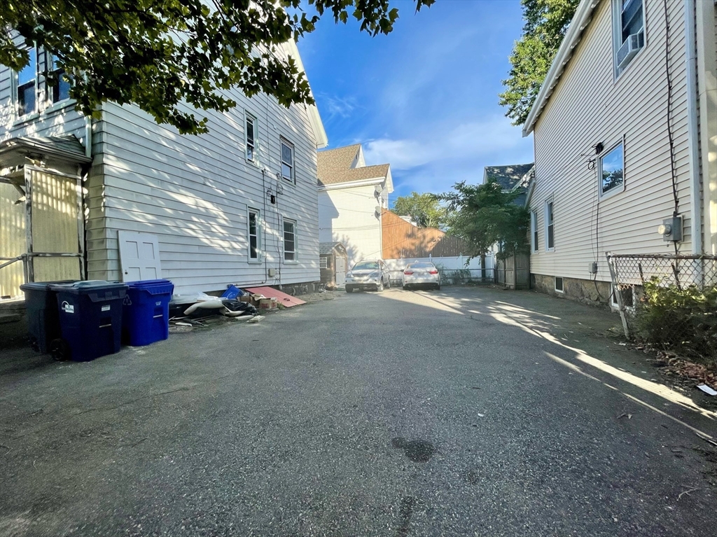 3 bed, 1 bath apartment for rent at 89 Tuttle St Unit 3, Dorchester — photo 9 of 10