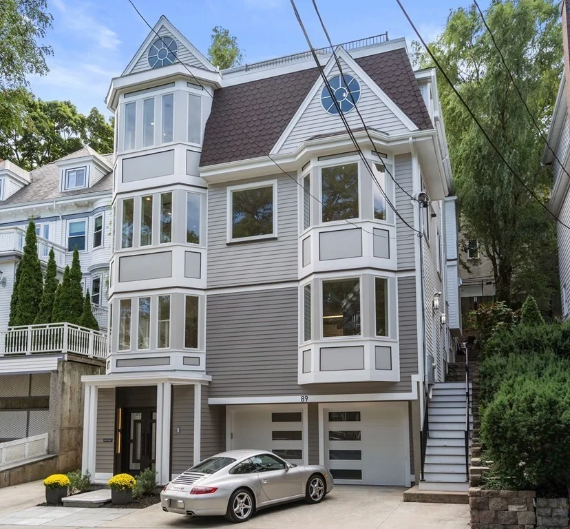 7 bed, 4+ bath apartment for rent at 89 University Rd, Aspinwall Hill