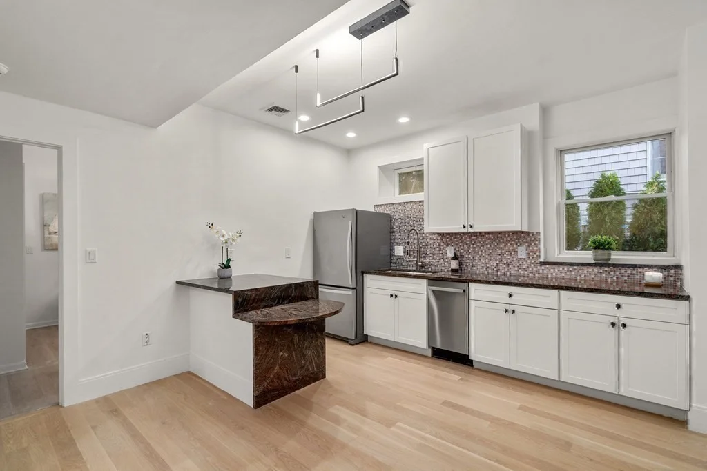 7 bed, 4+ bath apartment for rent at 89 University Rd, Aspinwall Hill — photo 32 of 40