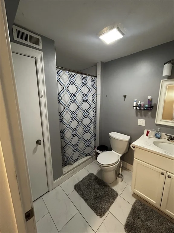 5 bed, 2 bath apartment for rent at 89 Wachusett St Unit 1, Jamaica Plain — photo 7 of 8