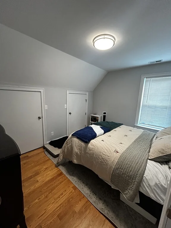 3 bed, 1 bath apartment for rent at 89 Wachusett St Unit 3, Jamaica Plain — photo 4 of 9