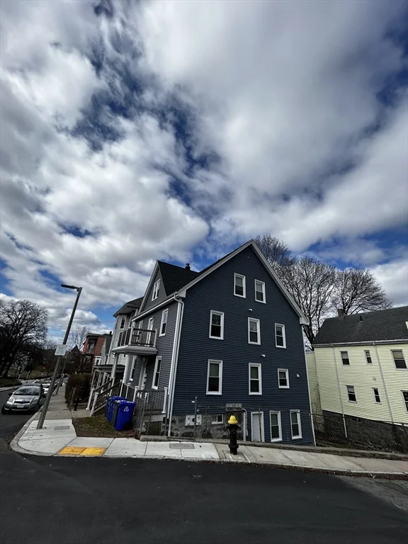 3 bed, 1 bath apartment for rent at 89 Wachusett St Unit 3, Jamaica Plain — photo 9 of 9