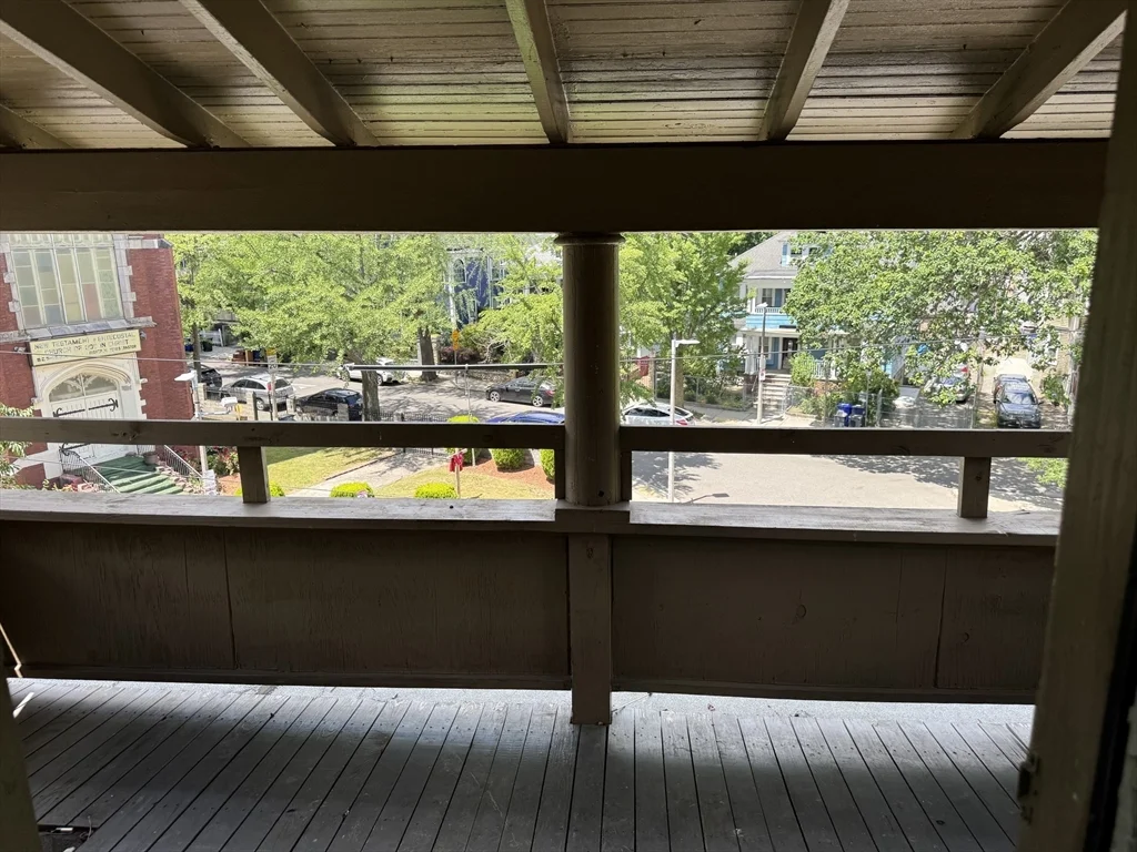 3 bed, 1 bath apartment for rent at 89 Waldeck St Unit 3, Dorchester — photo 14 of 15