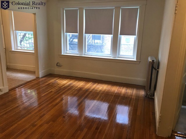 Studio bed, 1 bath apartment for rent at 89 Washington St Unit 13, Brighton — photo 3 of 6