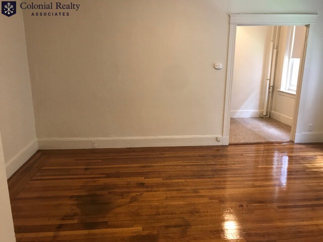 Studio bed, 1 bath apartment for rent at 89 Washington St Unit 13, Brighton — photo 4 of 6