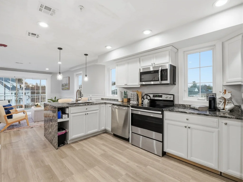 2 bed, 2 bath apartment for rent at 89 West Main Unit 207, Northborough — photo 11 of 41