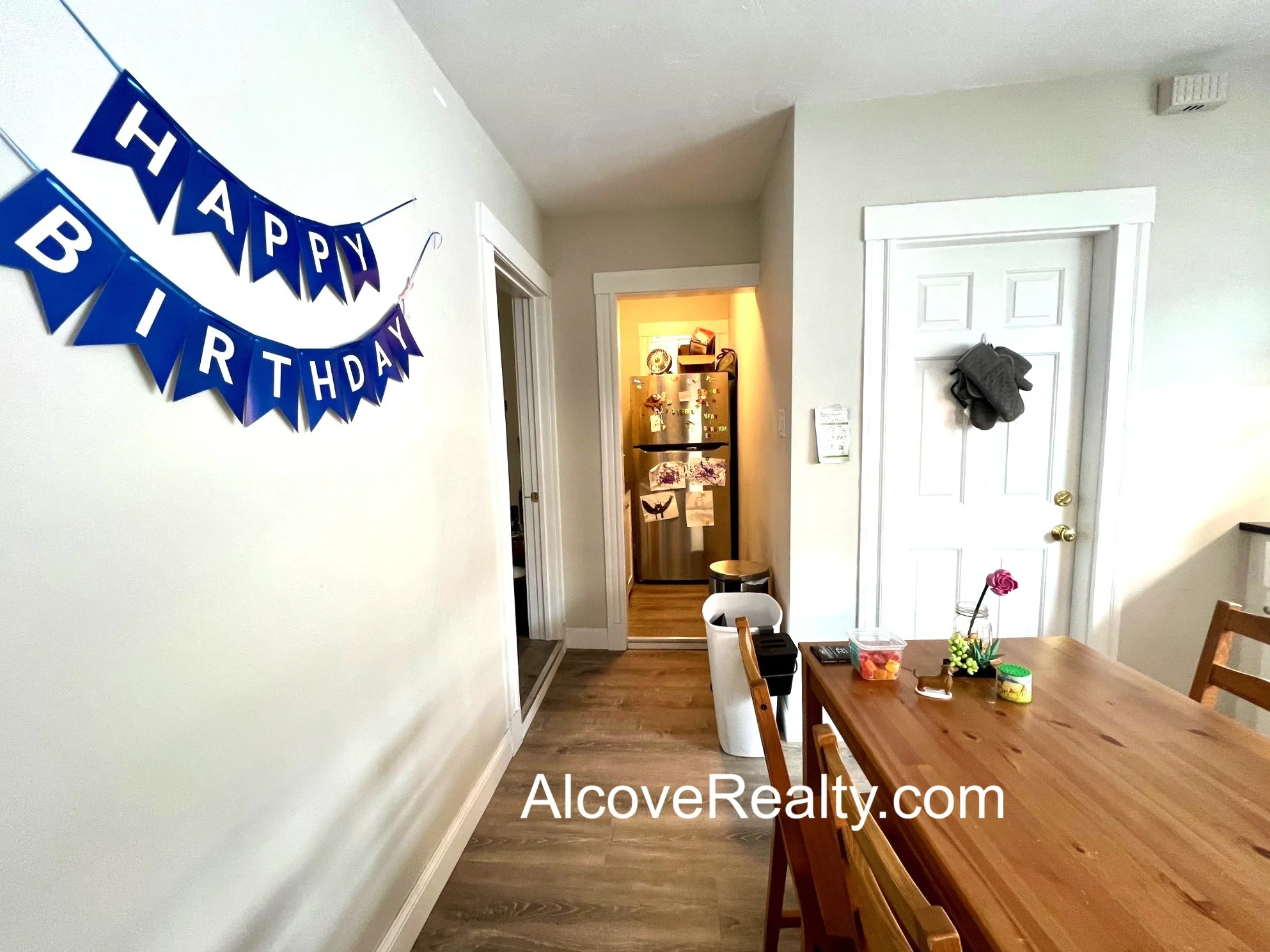 3 bed, 1 bath apartment for rent at 89 Windsor Rd Unit 2, South Medford — photo 5 of 15