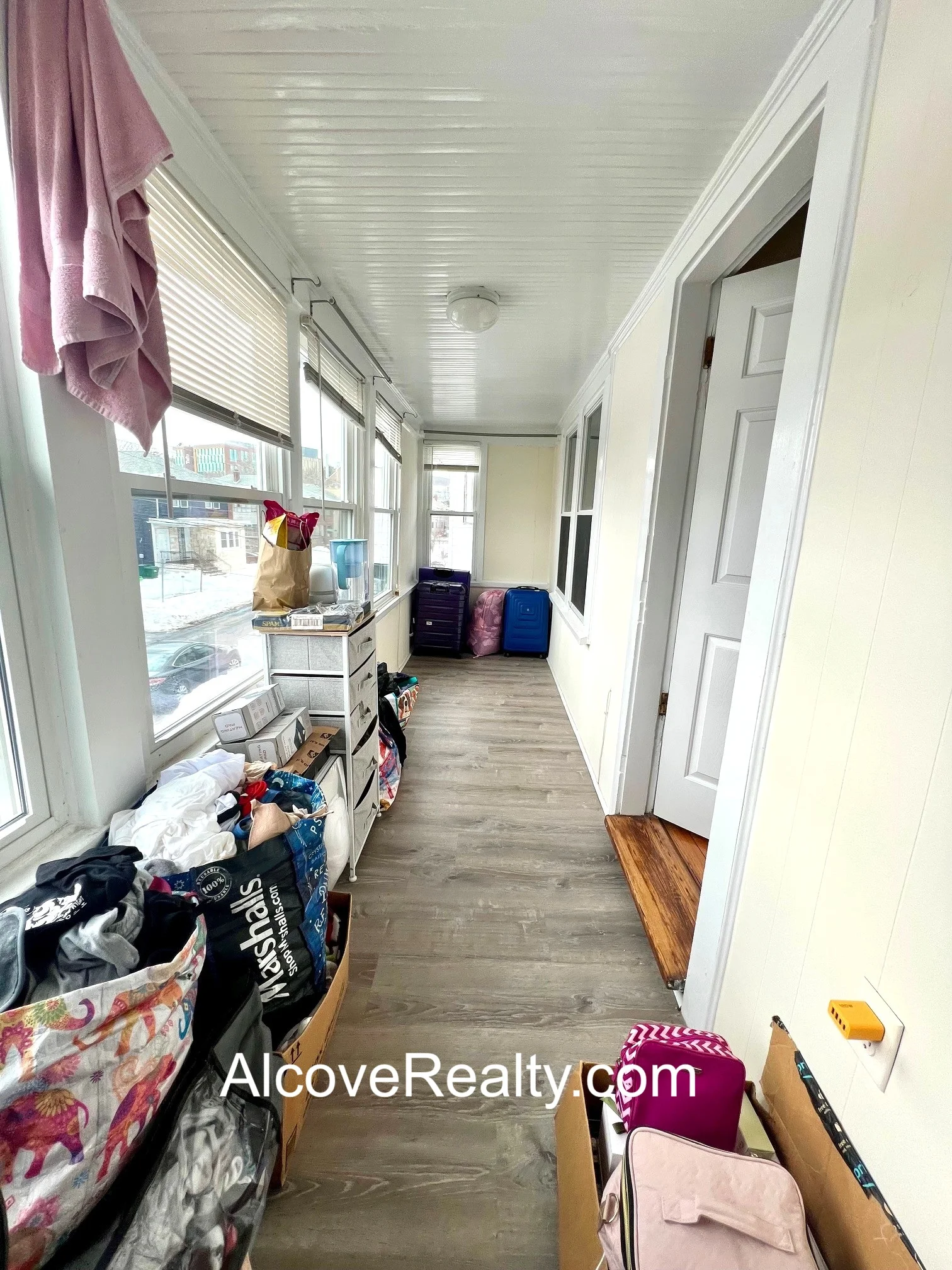 3 bed, 1 bath apartment for rent at 89 Windsor Rd Unit 2, South Medford — photo 13 of 15