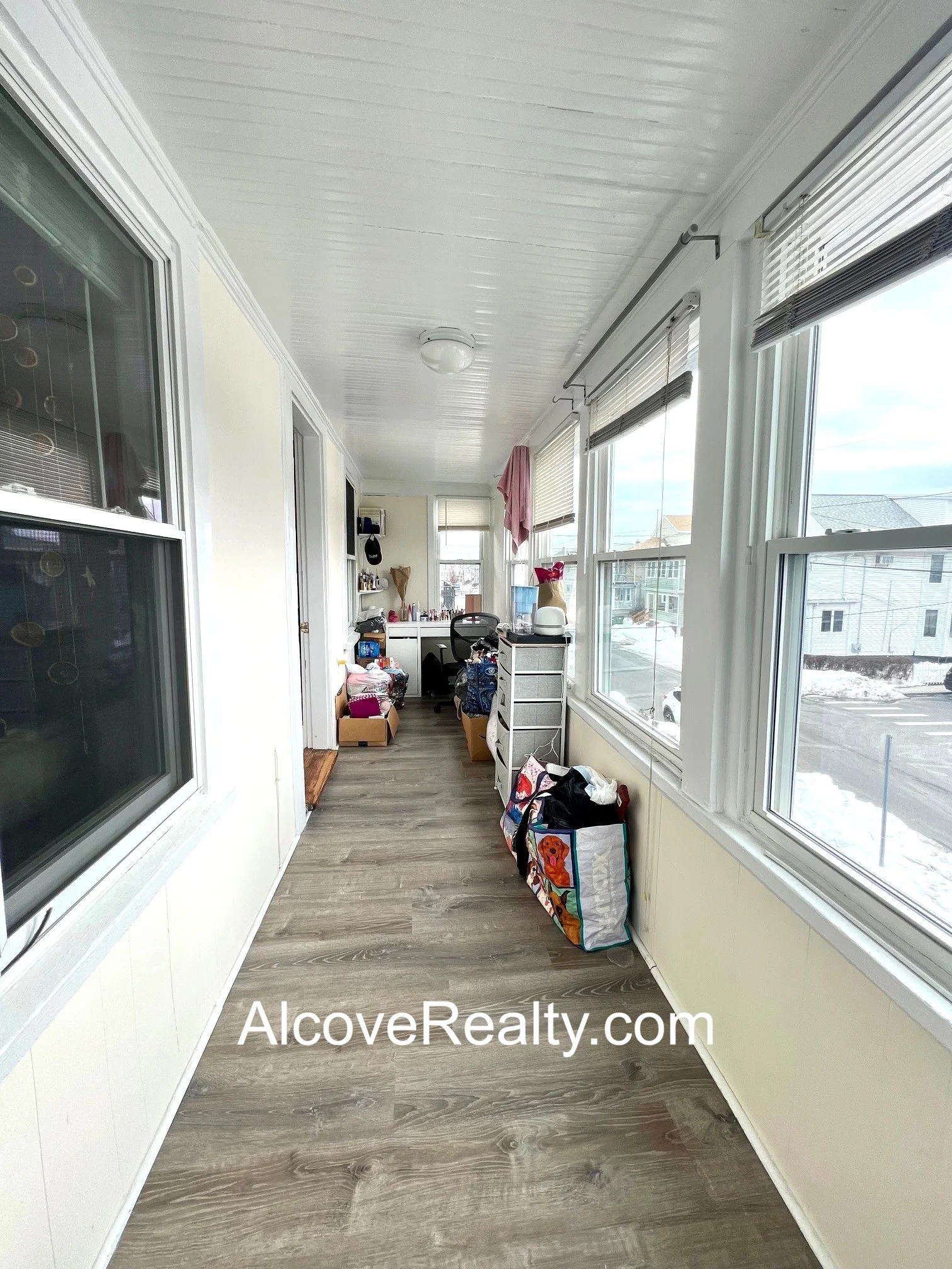 3 bed, 1 bath apartment for rent at 89 Windsor Rd Unit 2, South Medford — photo 12 of 15