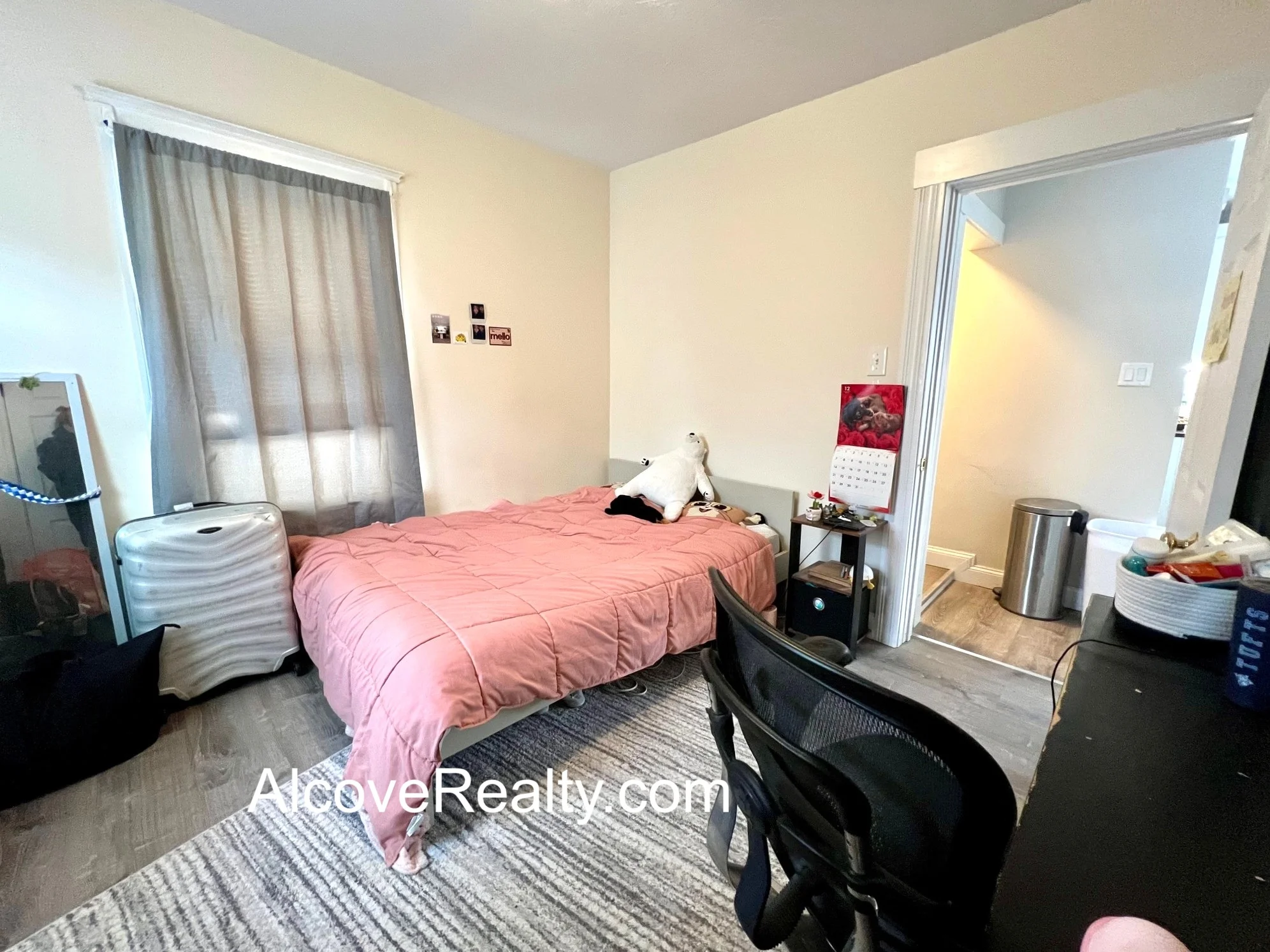 3 bed, 1 bath apartment for rent at 89 Windsor Rd Unit 2, South Medford — photo 7 of 15