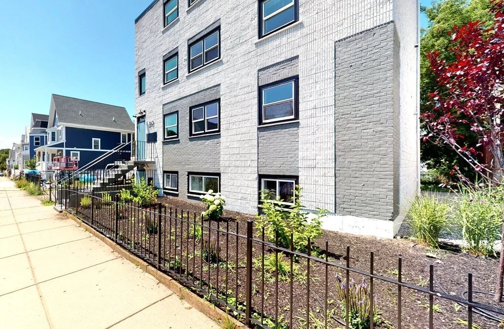 2 bed, 1 bath apartment for rent at 89 Woodrow Ave Unit 1, Dorchester — photo 22 of 25
