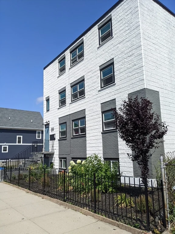2 bed, 1 bath apartment for rent at 89 Woodrow Ave Unit 3, Dorchester — photo 7 of 7