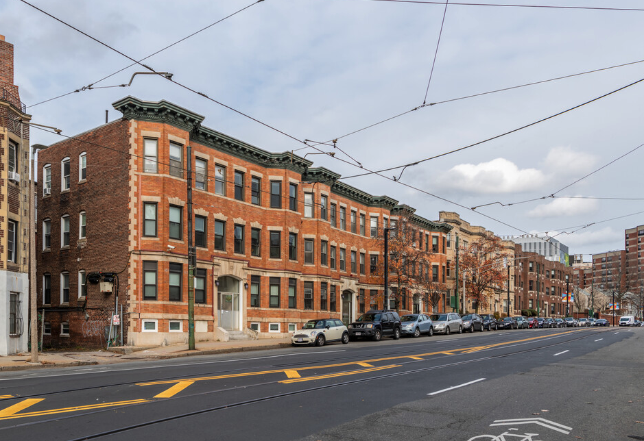 2 bed, 1 bath apartment for rent at 891 Huntington Ave Unit 1, Mission Hill — photo 9 of 9