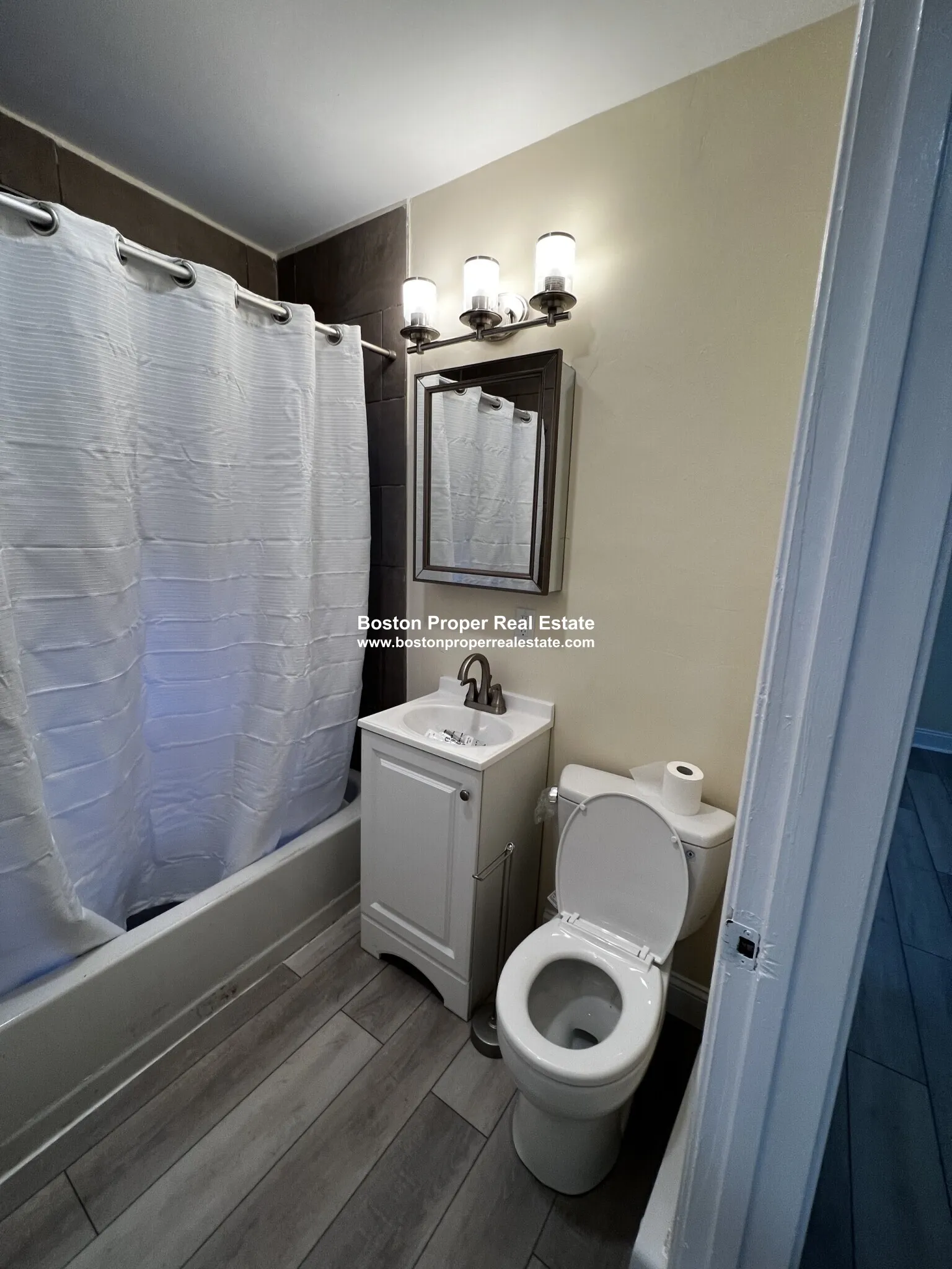 3 bed, 1 bath apartment for rent at 891 Huntington Ave Unit 3, Mission Hill — photo 7 of 11