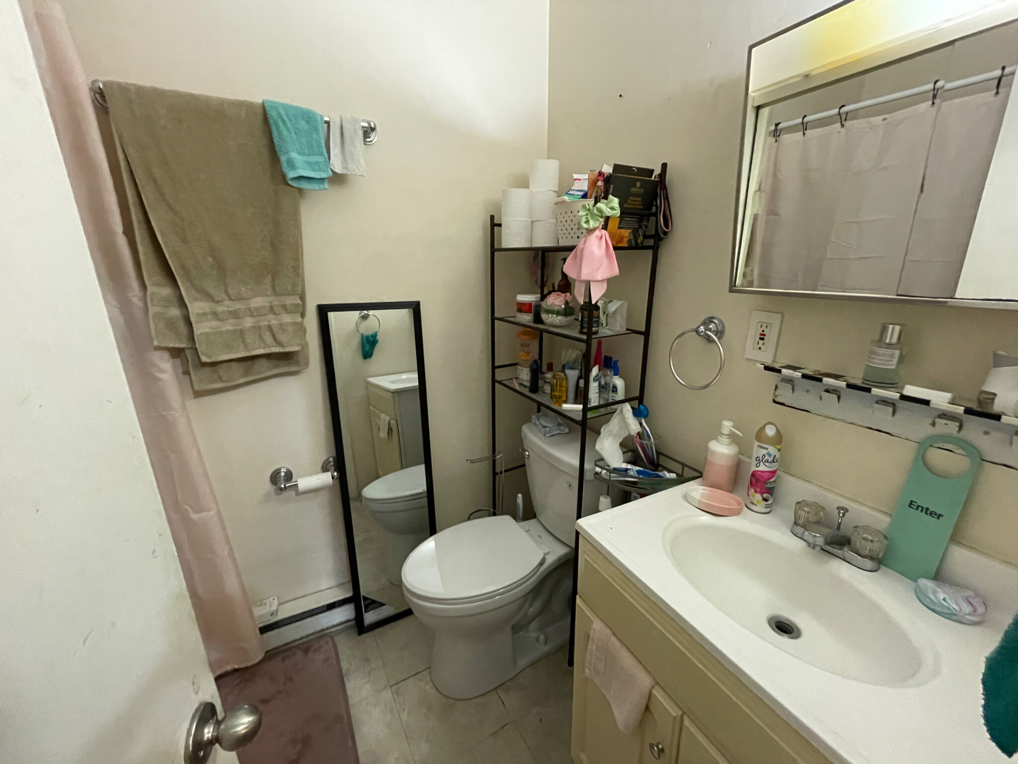 2 bed, 1 bath apartment for rent at 892 Huntington Ave Unit 7R, Mission Hill — photo 4 of 5