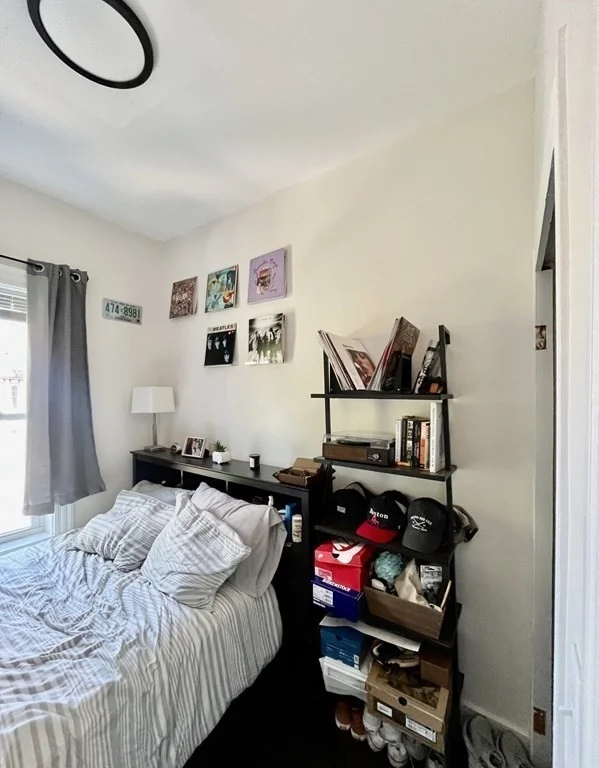 4 bed, 1 bath apartment for rent at 893 E Broadway Unit R, South Boston — photo 7 of 16