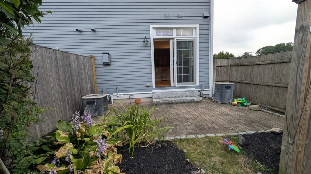3 bed, 2 bath apartment for rent at 894 Main St Unit 1, Wakefield — photo 12 of 17