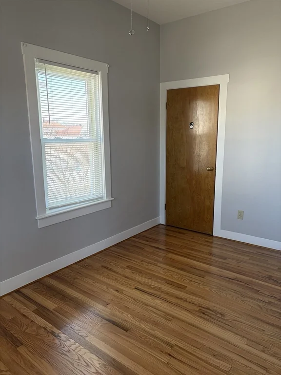 2 bed, 1 bath apartment for rent at 895 Bedford Unit 2 East, Fall River — photo 5 of 9