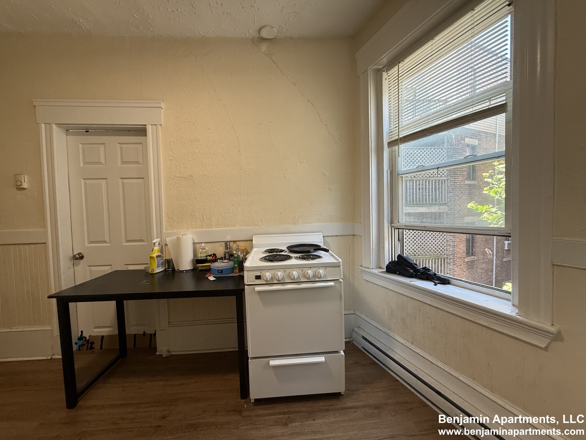 2 bed, 1 bath apartment for rent at 895 Huntington Ave Unit 3R, Mission Hill — photo 3 of 12