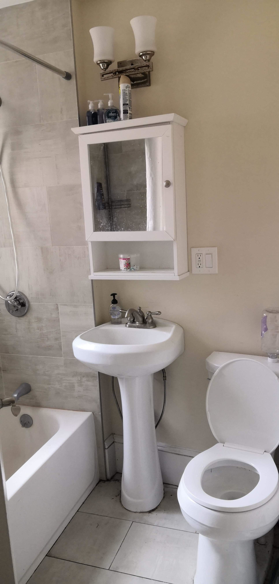 2 bed, 1 bath apartment for rent at 895 Huntington Ave Unit 4, Mission Hill — photo 5 of 11