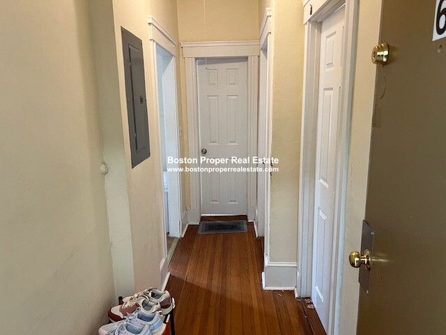 3 bed, 1 bath apartment for rent at 895 Huntington Ave Unit 6, Mission Hill